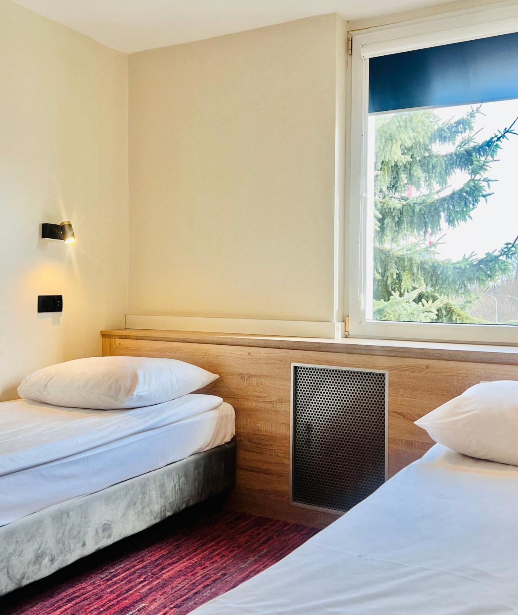 Hotel Rok Cracovia Esterno foto